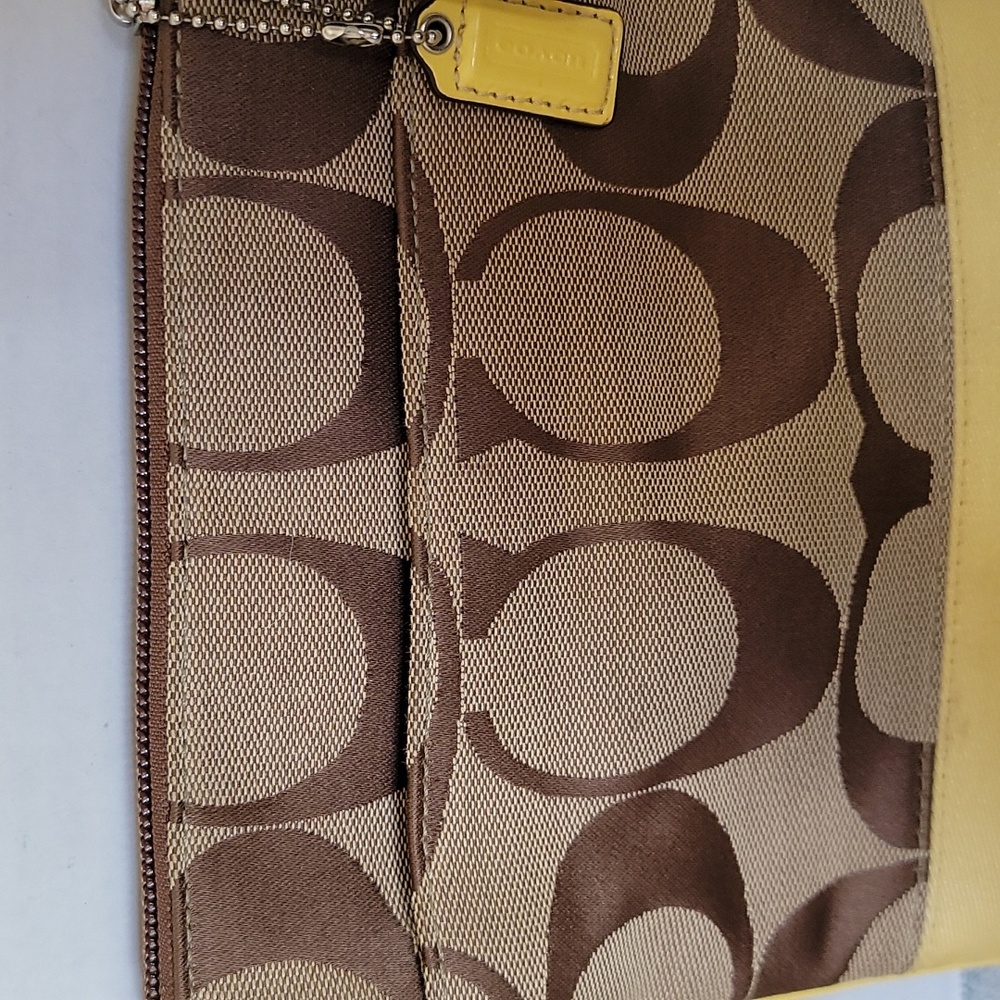 Coach signature C and patent small letter carries crossbody handbag - Picture 3 of 15